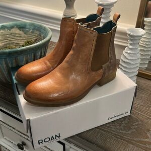 Brand new Roan by Bed Stu boots